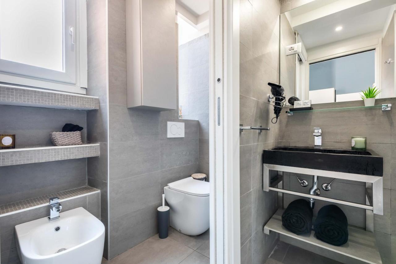 Duomo In 8 Stops Suite Deluxe Loft 밀라노 외부 사진